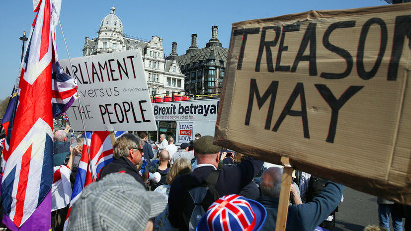 Каждый шестой британец не верит, что 12 апреля произойдет "жесткий" Brexit.