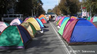 Сообщение о бомбе в палаточном городке левых оказалось ложным.
