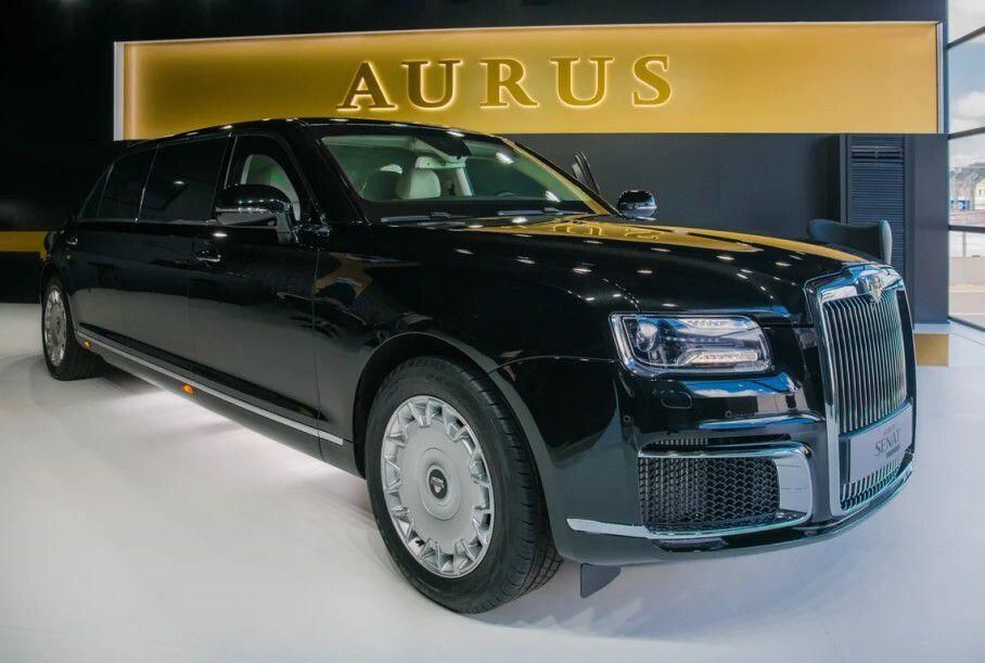 Лимузин Aurus как у Путина теперь можно купить, он стоит как шесть Lamborghini Urus.