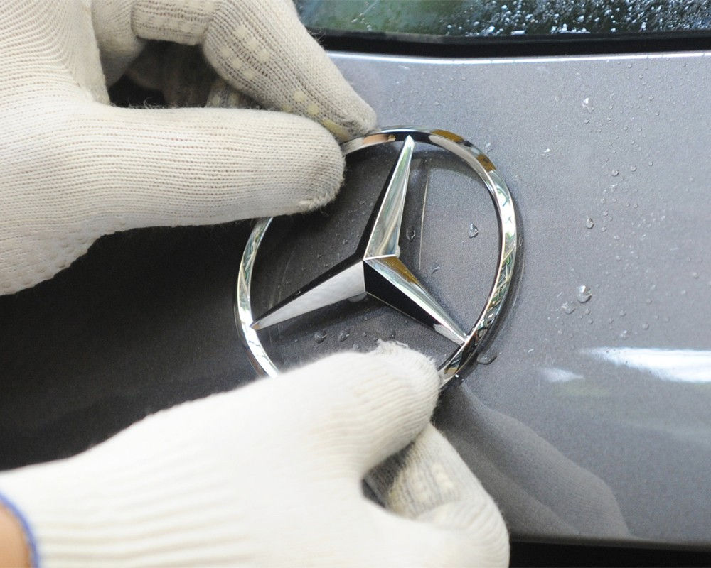 Прибыль Mercedes во втором квартале упала более чем на четверть.