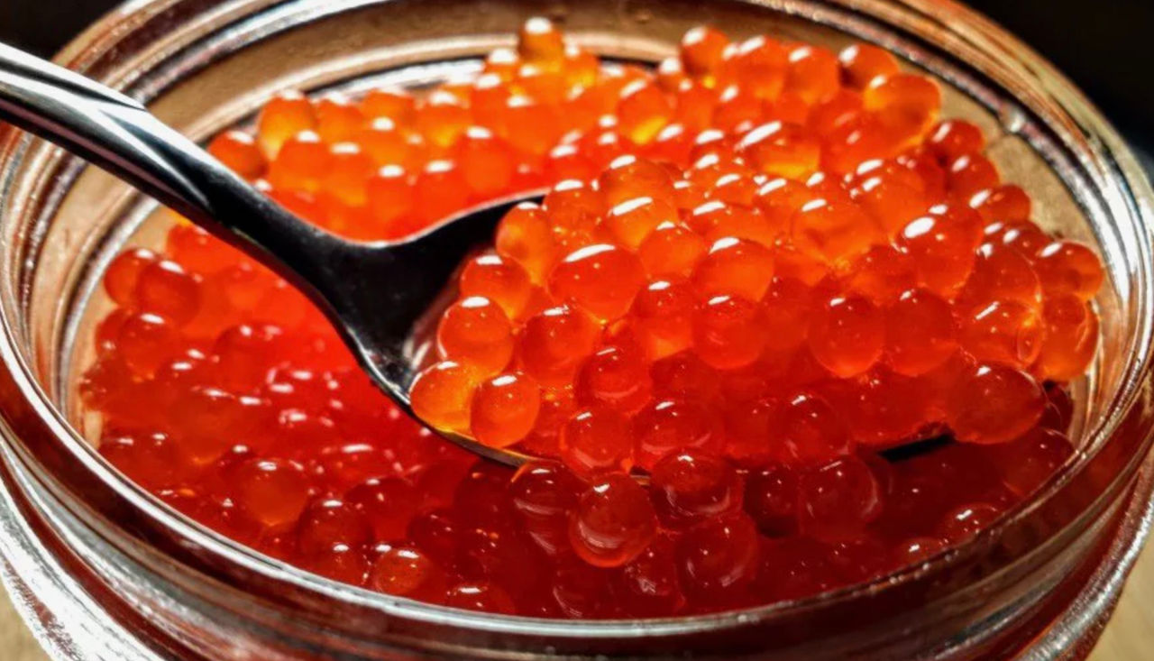 12,8 kilograme de caviar nedeclarat, depistat la postul vamal Palanca.