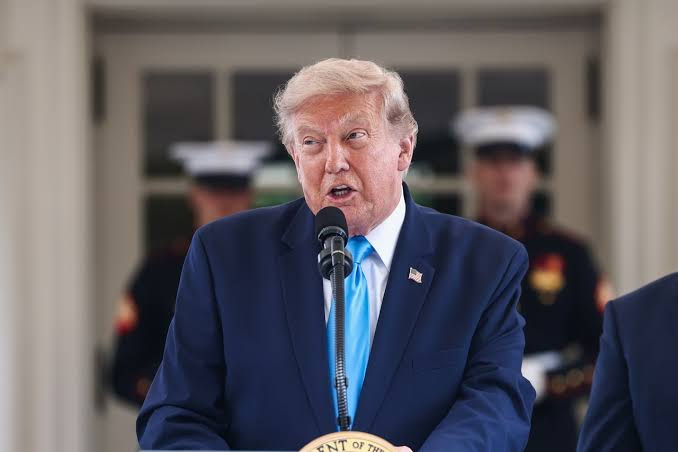 Трамп потребовал от нефтяных компаний США снизить цены.