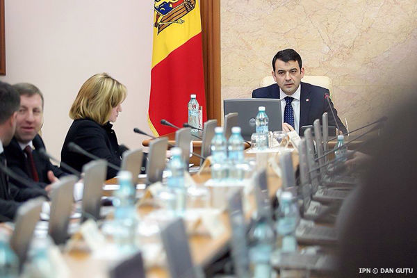 Ministrul Educației, Maia Sandu, nu exclude că actualul Guvern condus de Chiril Gaburici ar putea fi demis.