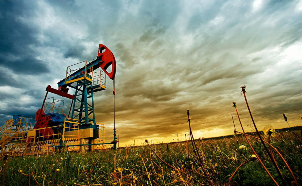 Цена Brent приблизилась к $109 за баррель в ожидании новых санкций.