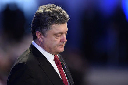 Порошенко: "Мы требуем остановить огонь, вывести иностранные войска, закрыть границу. Им нечего тут делать".