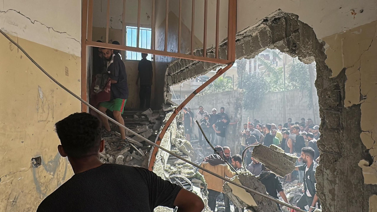 Marea Britanie, gata să transmită Curții Penale Internaționale date privind posibilele crime de război în Gaza.