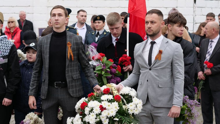 Два члена ПСРМ из Бельц избежали штрафа за ношение георгиевской ленты.