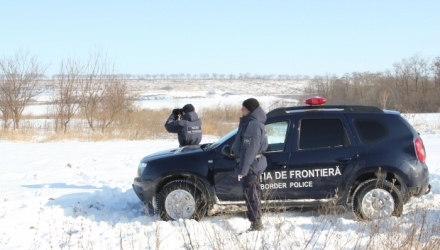 O familie din Afganistan a fost reținută în dimineața acestei zile la frontiera moldo-ucraineană.