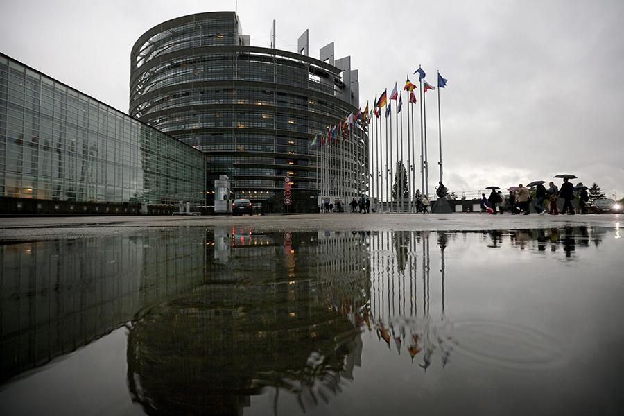 В Европарламенте критикуют торговое соглашение с США.
