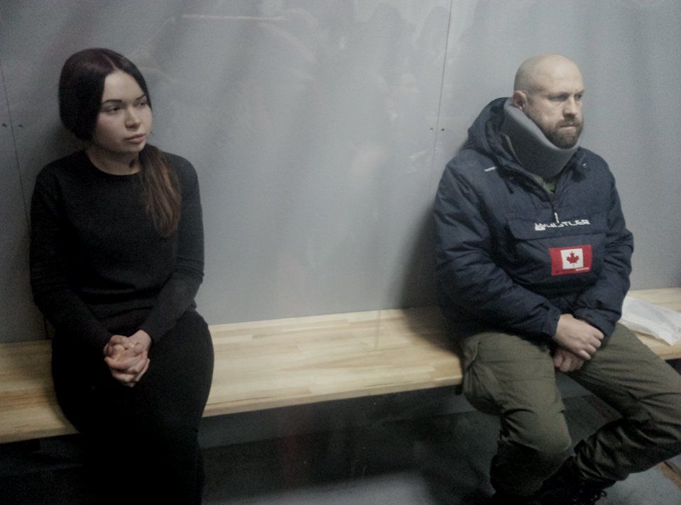 Суд Харькова признал подозреваемых виновными в смертельном ДТП и назначил Зайцевой и Дронову по 10 лет тюрьмы.
