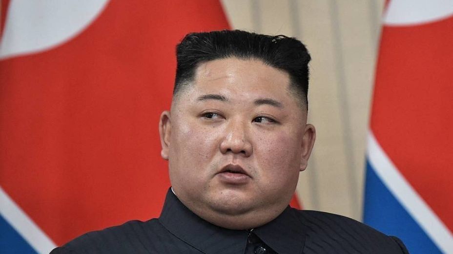 Daily NK также сообщил о перенесенной Ким Чен Ыном операции 12 апреля. 