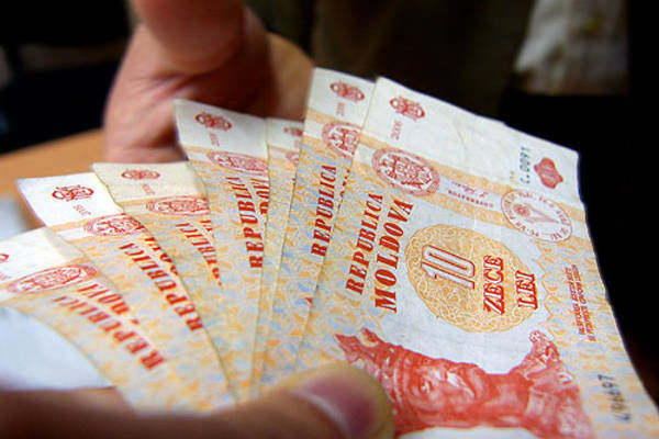 В 2016 году заработная плата в частном секторе выросла в среднем на 8,6%.