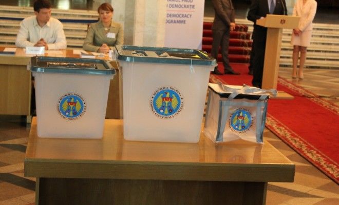 Până la ora 9.00 au votat peste 141 de mii de alegători. Foto: fanatik.ro