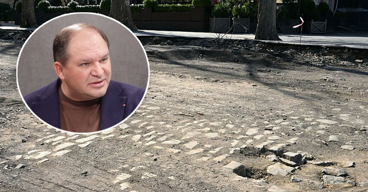 Ион Чебан обвиняет правительство и ПДС в задержке ремонта улицы 31 августа.