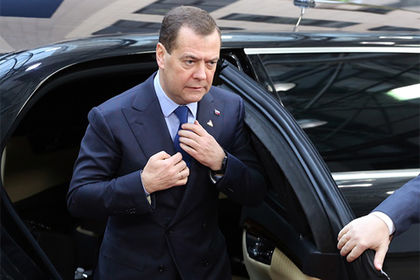 Медведев раскрыл суть санкций против Украины.