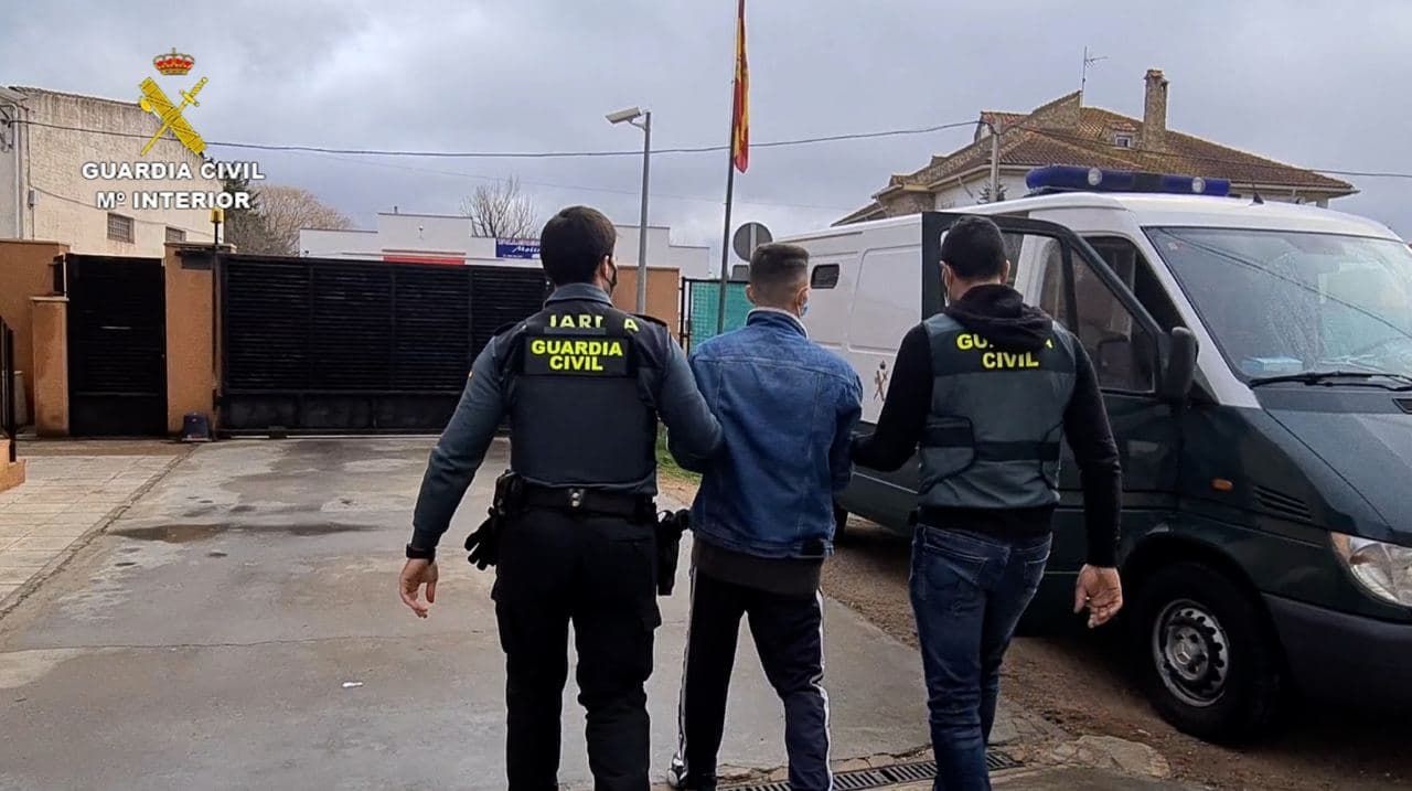 Банда молдаван арестована в Испании по 265 обвинениям.