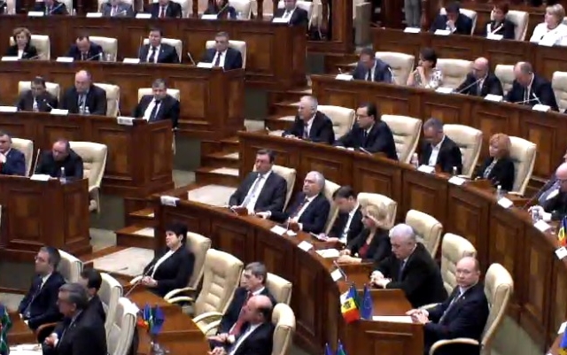Aceasta si-a motivat decizia prin faptul ca nu accepta ca PCRM sa conlucreze cu partidele pro europene.