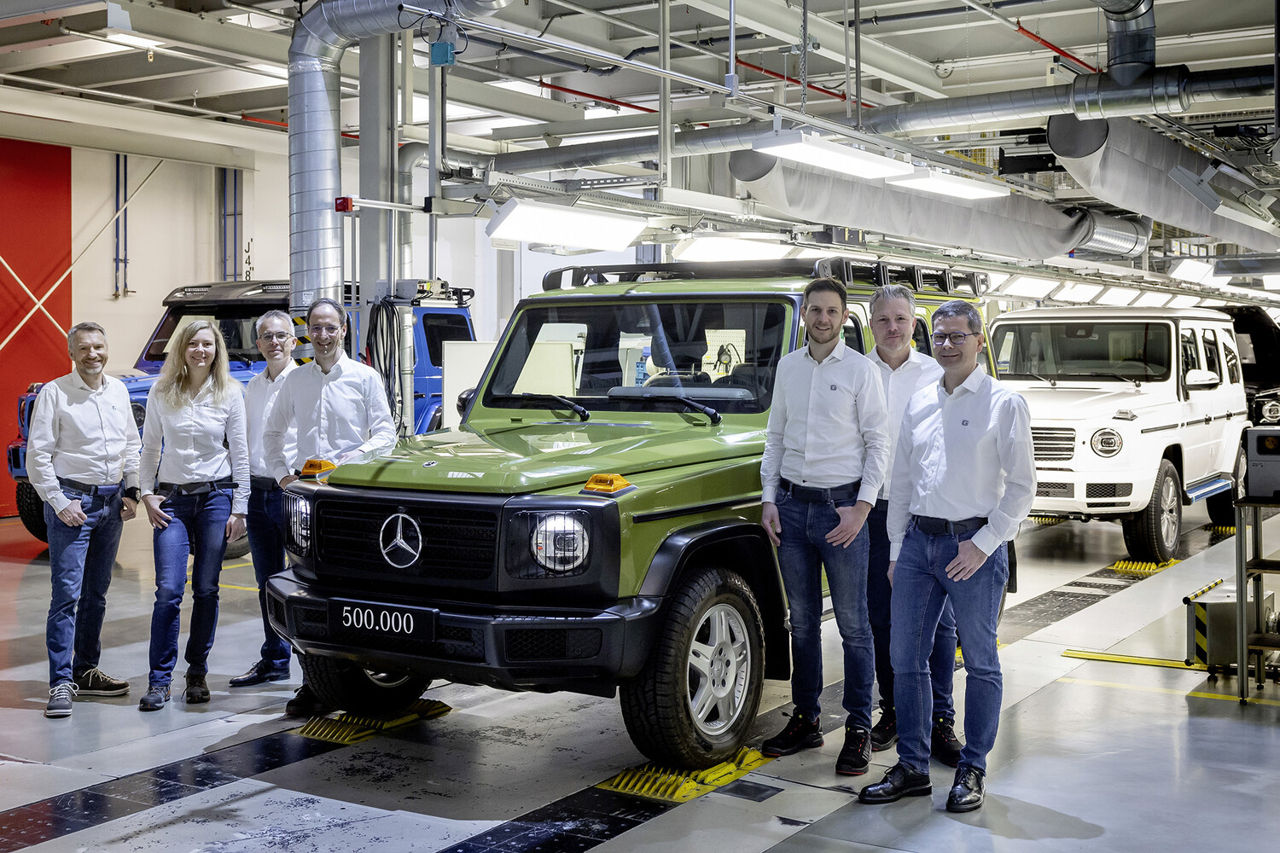 Mercedes-Benz выпустил юбилейный внедорожник G-Class.