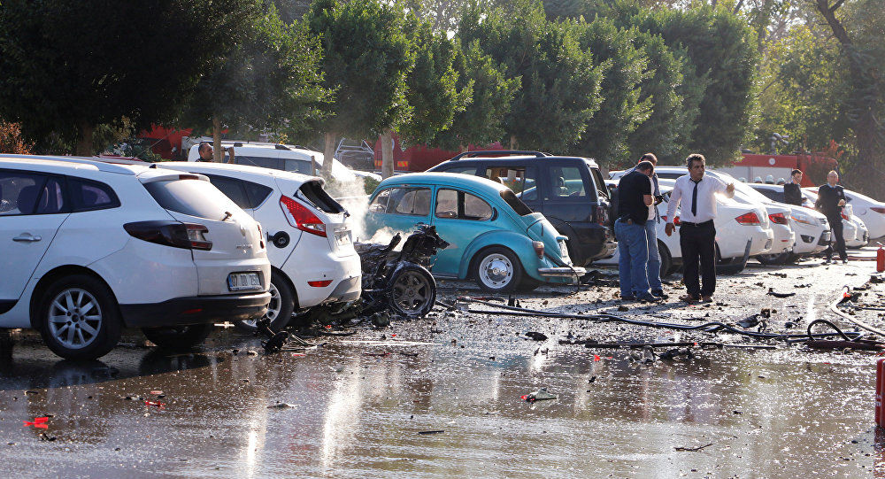 Marți dimineața, în staţiunea balneară Antalya din Turcia a avut loc o explozie. În urma acesteia au avut de suferit câteva persoane.