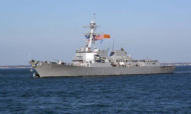 Эсминец США вошел в акваторию Черного моря.