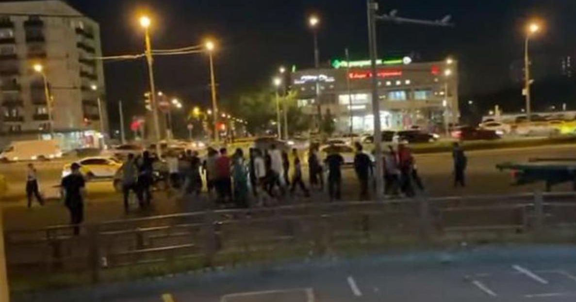 В центре Москвы произошла массовая драка мигрантов.