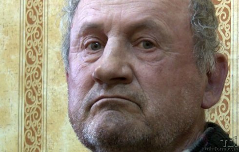 Мужчина увел девочку из двора ее дома будучи пьяным.