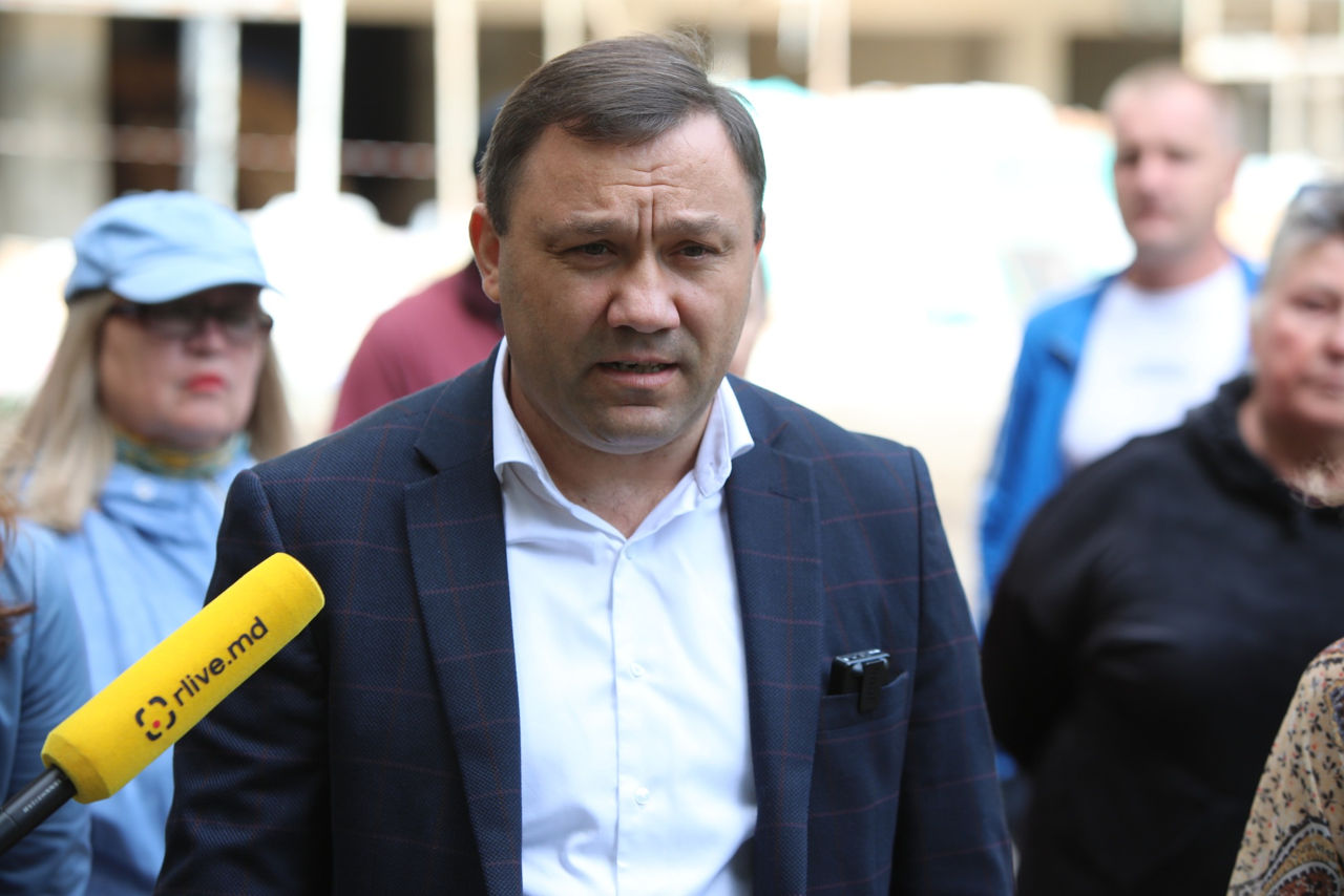 Grădinaru: Toți miniștrii sunt implicați în campania electorală, dar în afara orelor de lucru.