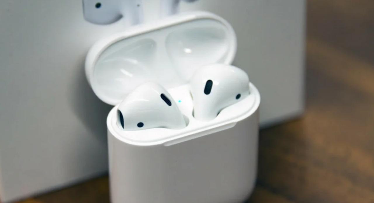 Поддельные AirPods оказались опасными для здоровья.