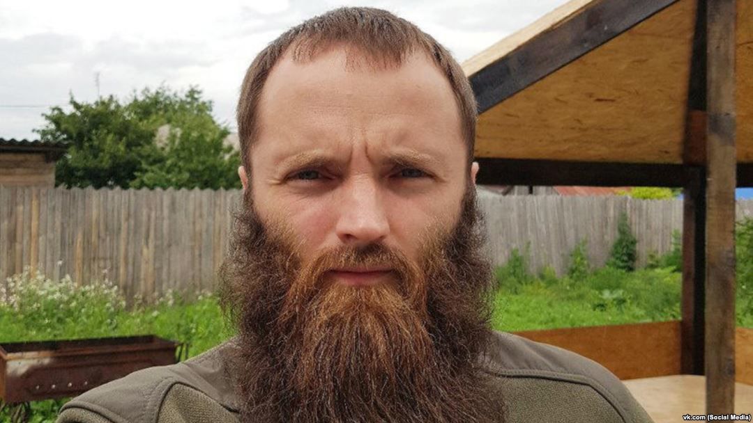 Poliția rusă a anunțat că l-a reținut pe liderul unei grupări extremiste.