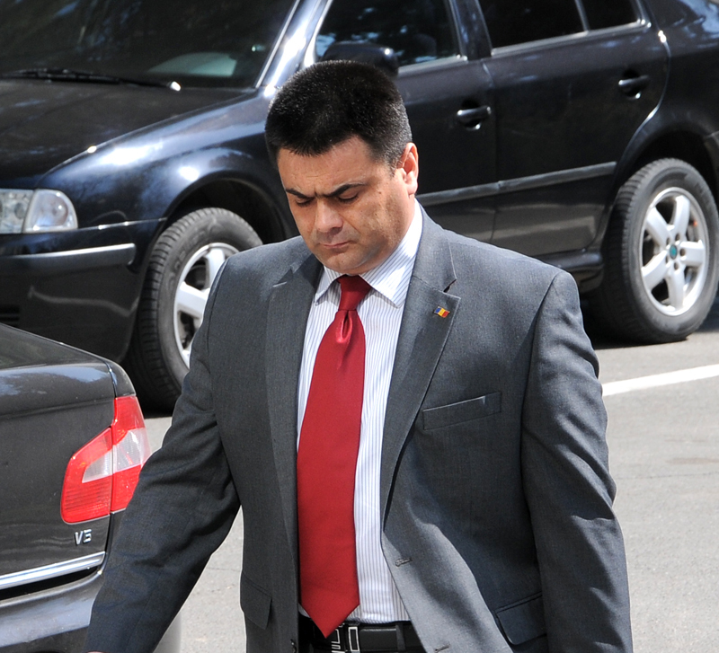 Vitalie Marinuță, va fi obligat să achite o amendă pentru că și-a depus declarația de avere cu întârziere.