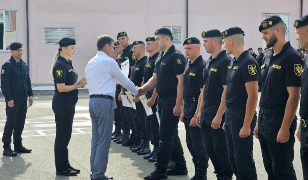 Полицейские батальона Fulger награждены за обеспечение безопасности на саммите ЕПС.
