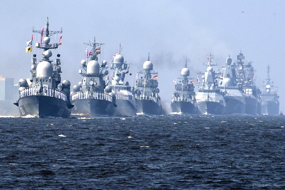 В параде примут участие корабли ВМФ России.