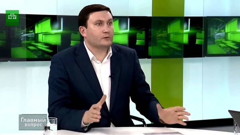 Депутат Владимир Односталко.