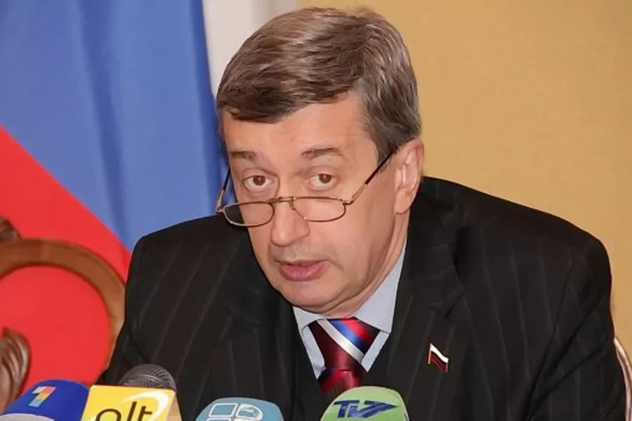 Посол РФ в Румынии Валерий Кузьмин.