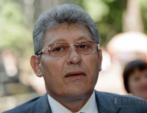 Гимпу считает, что единственным приемлемым путём для Молдовы является интеграция в Европейский союз в виде унитарного государства.