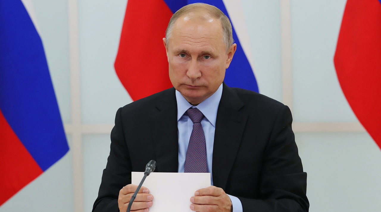 Путин заявил о недопустимости пересмотра итогов Второй мировой войны.