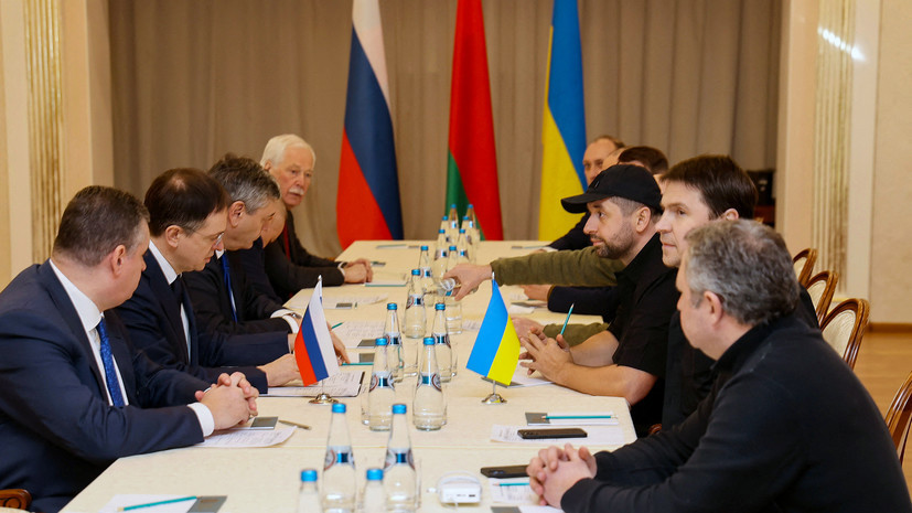 Подоляк: Делегации Украины и РФ начали переговоры.