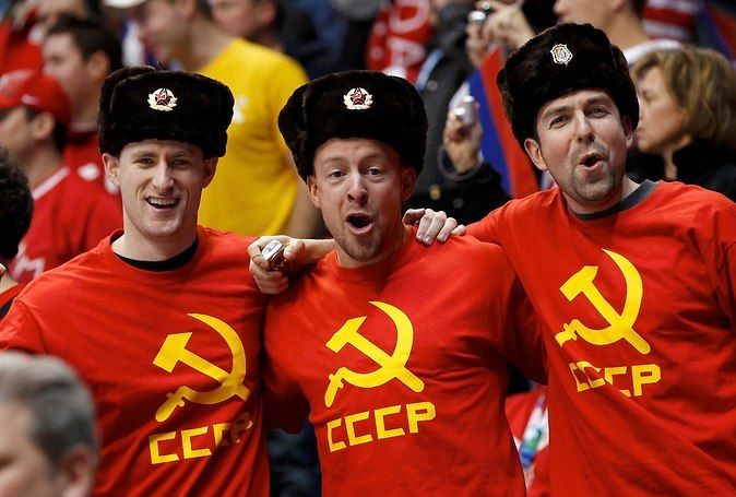 От Amazon потребовали убрать вещи с символикой СССР.