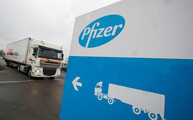 В Италии пригрозили подачей иска к Pfizer из-за задержки поставок вакцин.