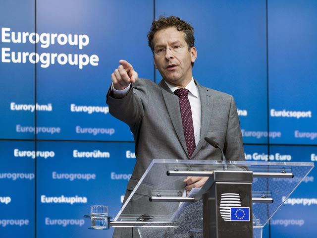 Председатель Еврогруппы Йерун Дейсселблум подтвердил информацию СМИ: "Это очень грустно, но программа прекратит существовать в ночь на среду".