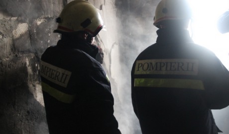 Două persoane au murit în urma unui incendiu devastator izbucnit în oraşul Străşeni.