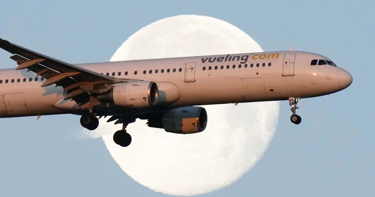 O companie aeriană spaniolă, acuzată de antisemitism pentru debarcarea pasagerilor evrei.