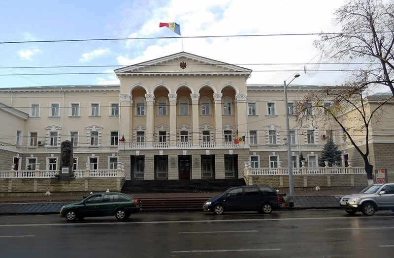 Что интересно, МВД к отчету аудиторов приложило собственное заявление, в котором выразило несогласие с выявленными нарушениями.