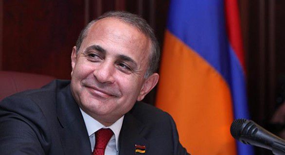 Prim-ministrul Armeniei, Hovik Abrahamyan, și-a anunțat joi demisia.
