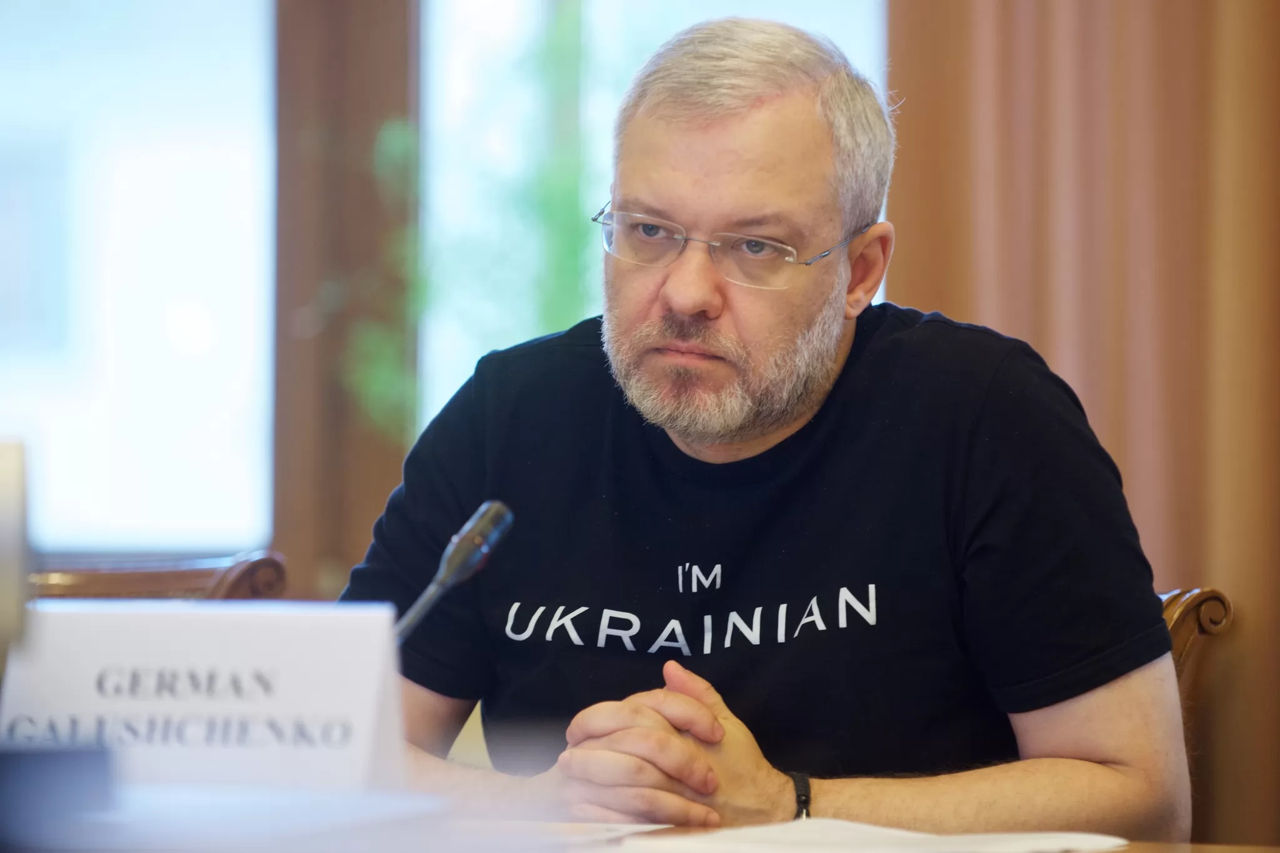 Министра юстиции Украины Галущенко отправили в отставку после скандала в энергетике.