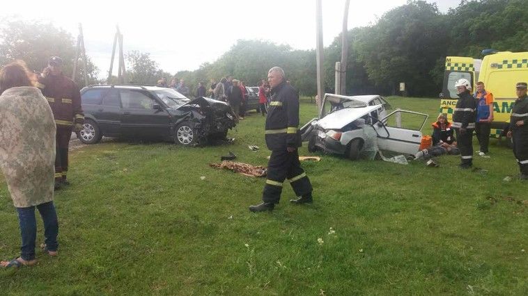 Accident grav pe traseul Peresecina-Donici. Un minor a decedat, iar alte trei persoane au fost rănite. Foto: deschide.md