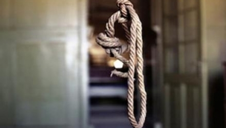 O tânără de 25 de ani din capitală și-a pus capăt zilelor în propria locuință. Cadavrul a fost găsit ieri dimineață, de către mama acesteia.