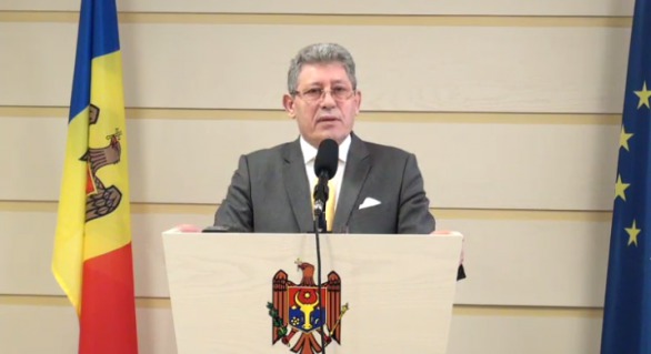 Ghimpu, nu pierde nicio ocazie să se victimizeze, iar pentru a-și ponegri și calomnia potențialii concurenți acesta face alianță și cu „dracul”, spune deputatul liberal-democrat Maria Ciobanu.