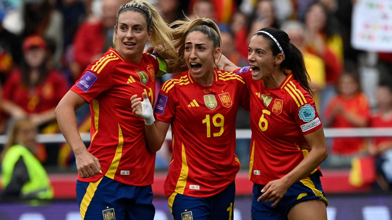 În Elveția începe Campionatul feminin de fotbal Euro 2025.