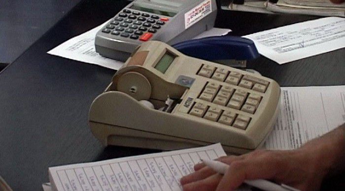 Vindeau produse fără denumire și termen de valabilitate. Foto: impactingorj.com